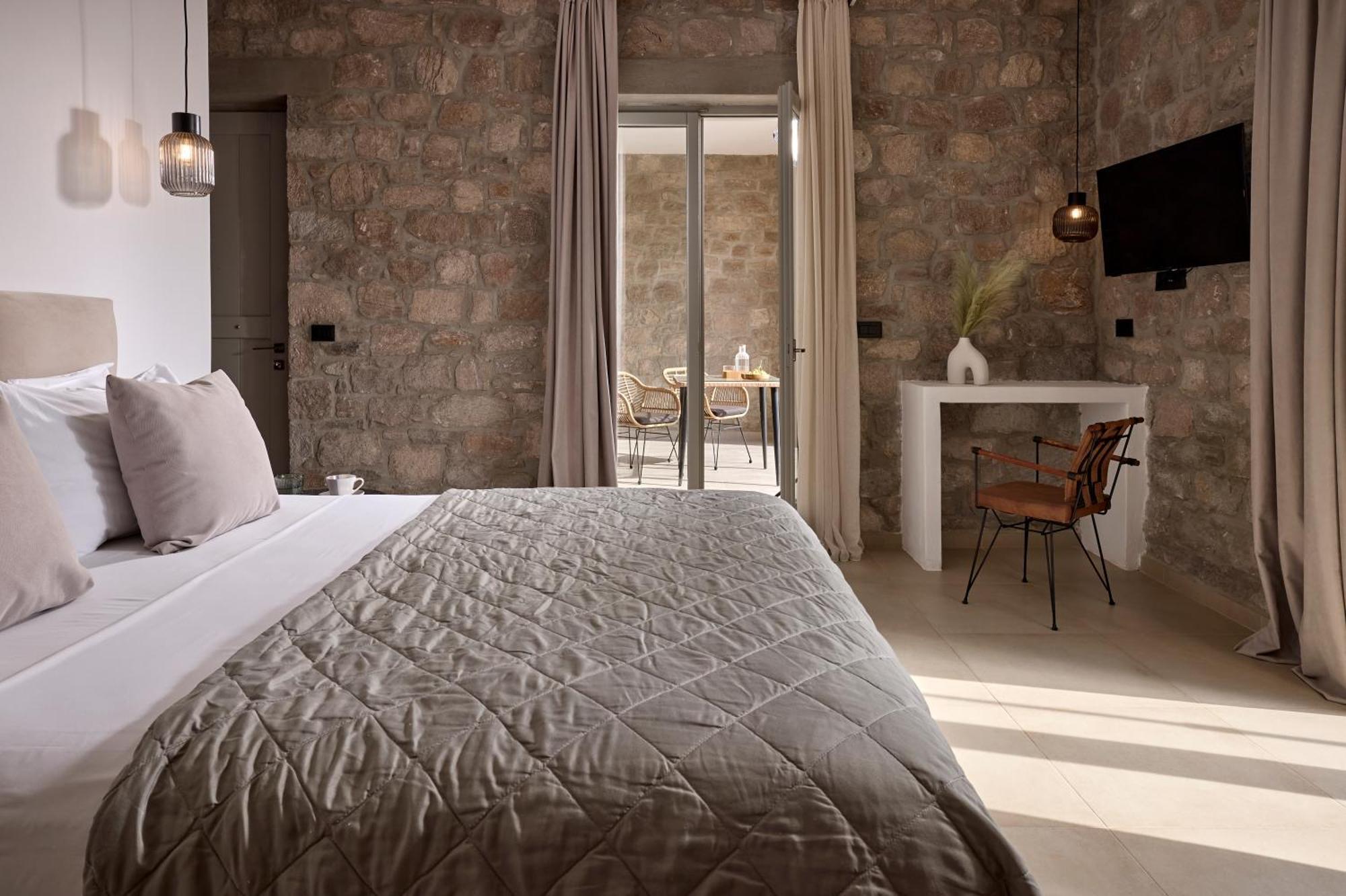 Aparthotel Kedros Milos Suites