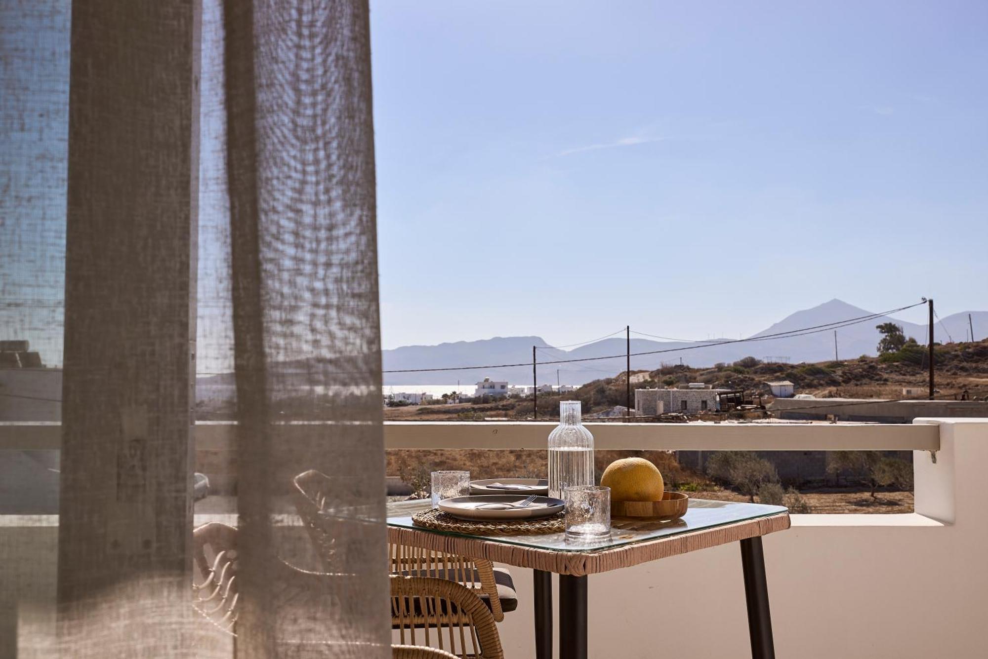 Kedros Milos Suites Aparthotel Adamantas (Milos)