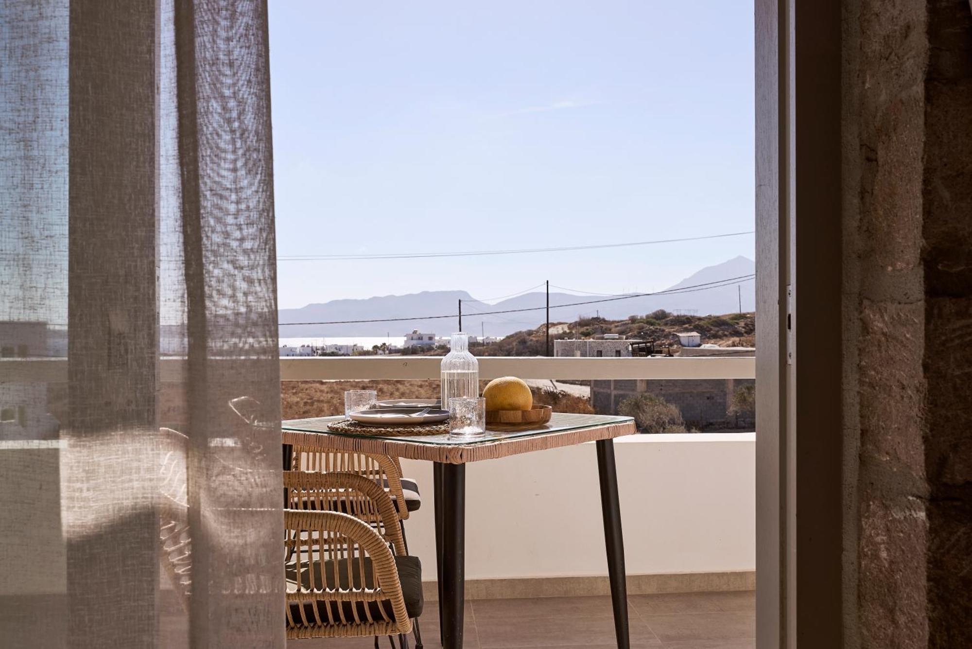 Aparthotel Kedros Milos Suites *