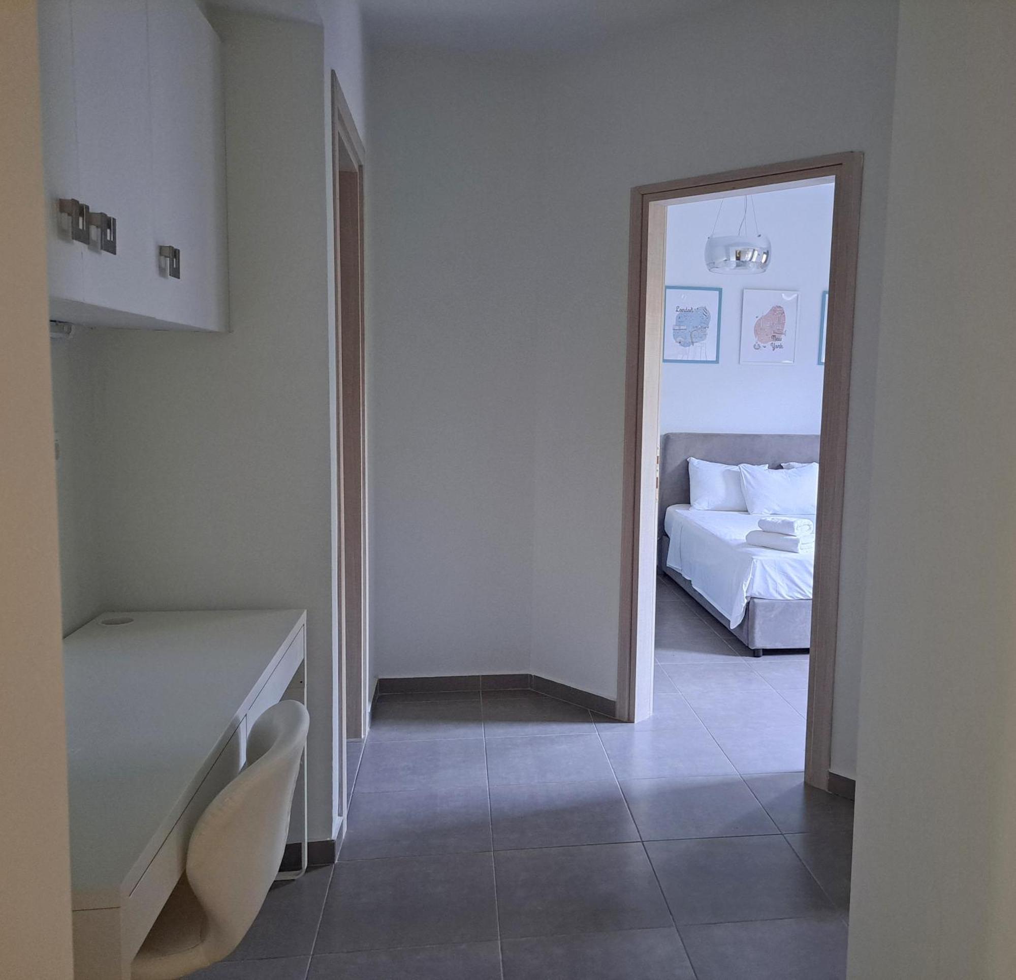 Al Mare Adelianos Kampos
