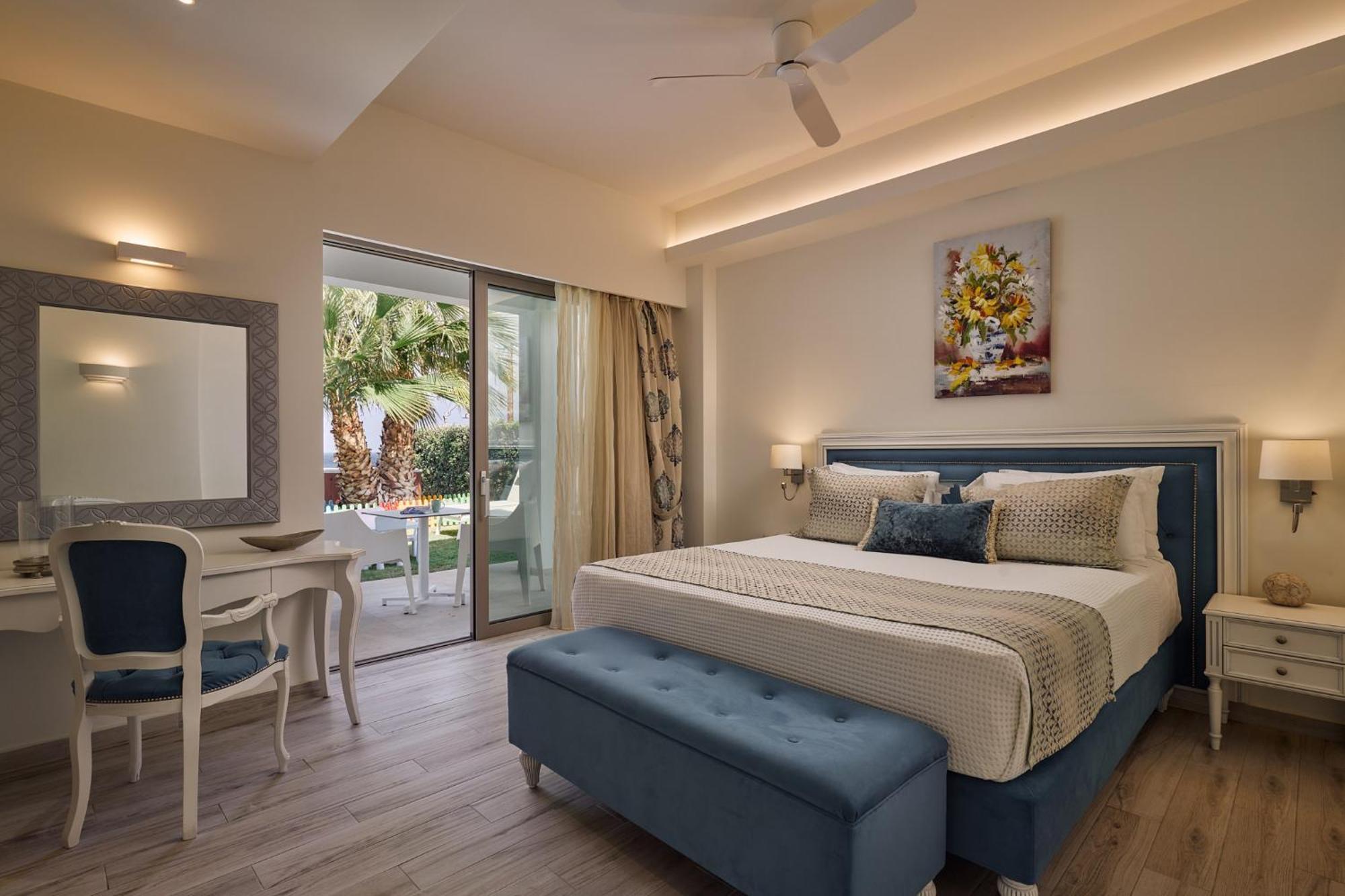 Villa Thalassa Residence, Pool, Whirlpool & Seaviews, By Thinkvilla *