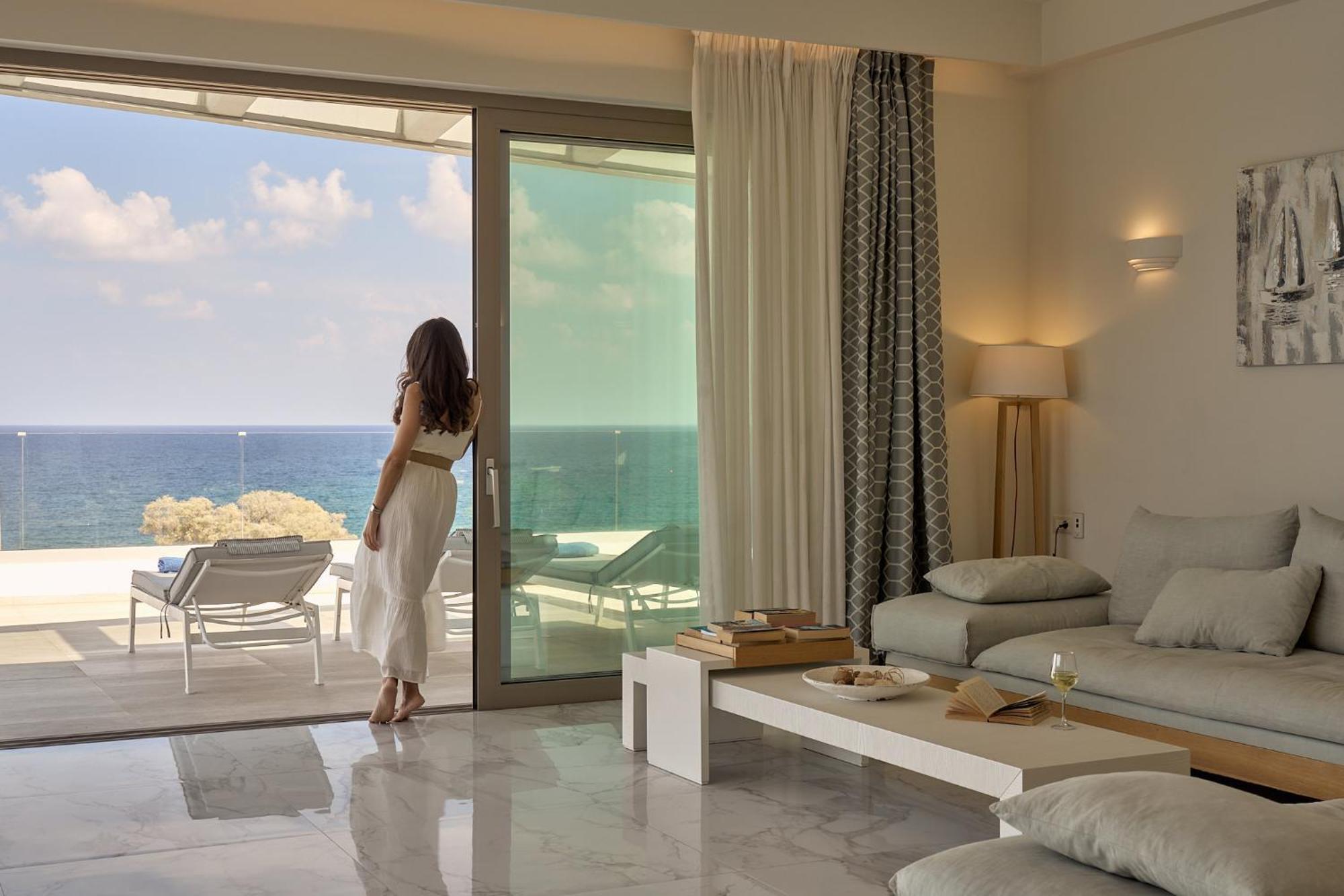 Thalassa Residence, Pool, Whirlpool & Seaviews, By Thinkvilla Panormos (Crete)