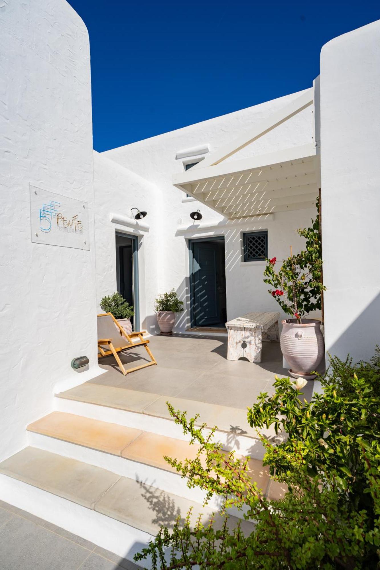 5 Traditional Hotel
