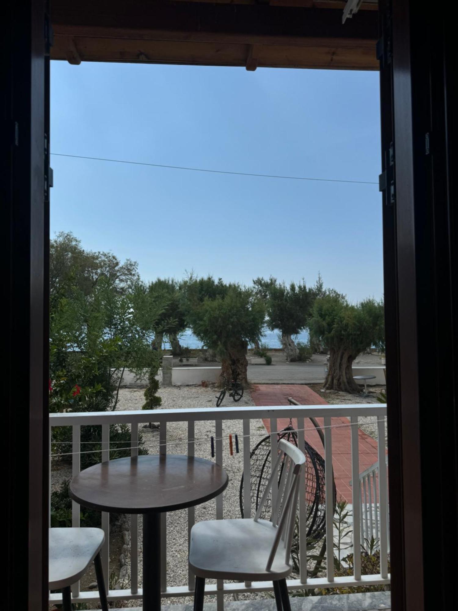 Hotel Zorbas *