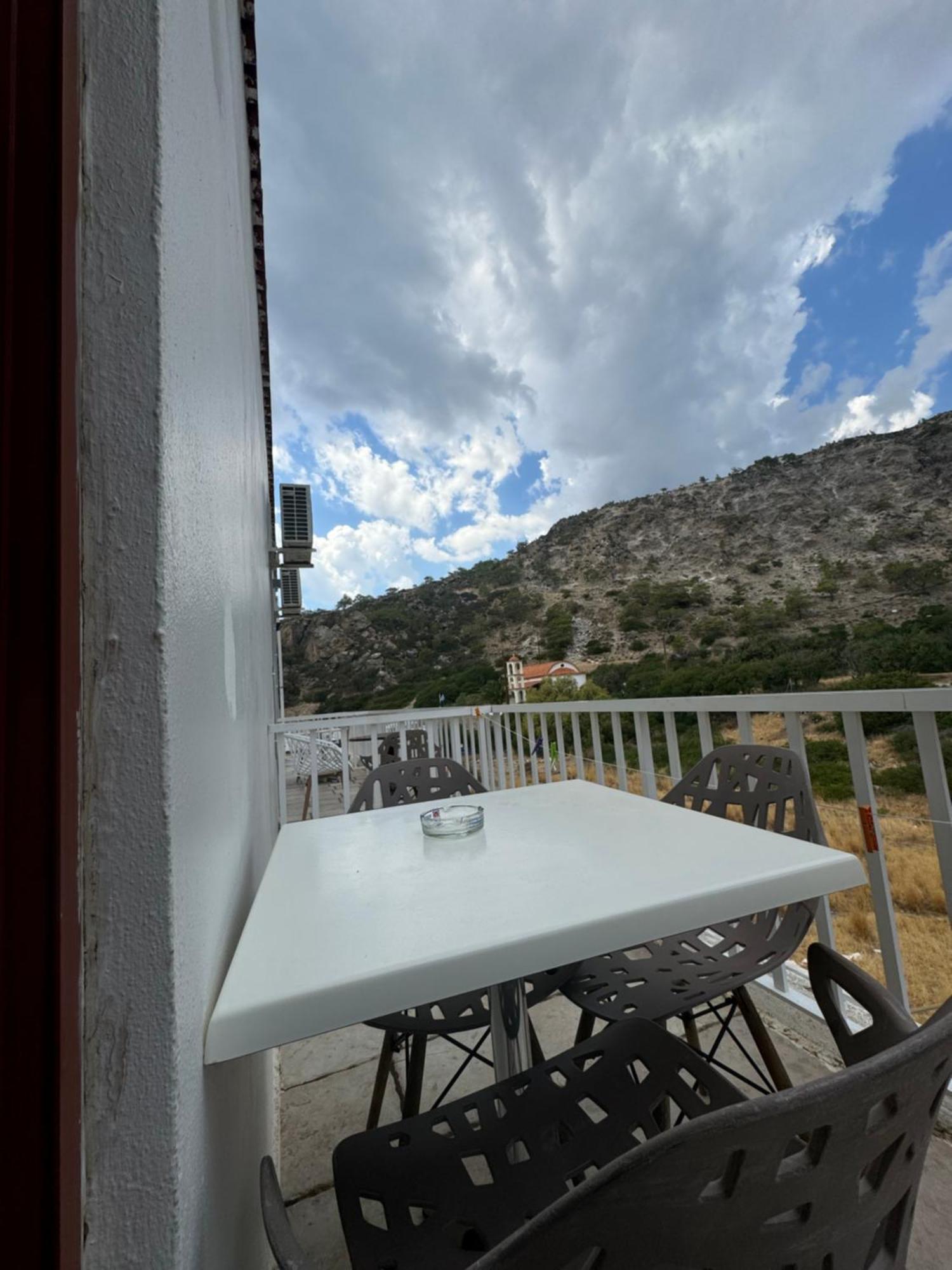 Hotel Zorbas *
