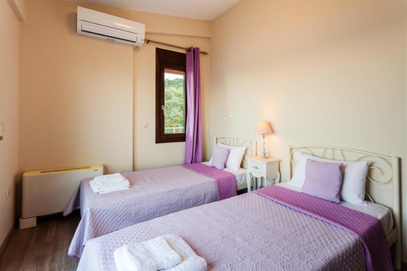 Armonia - Beachfront Majestic Retreat * Petalidi