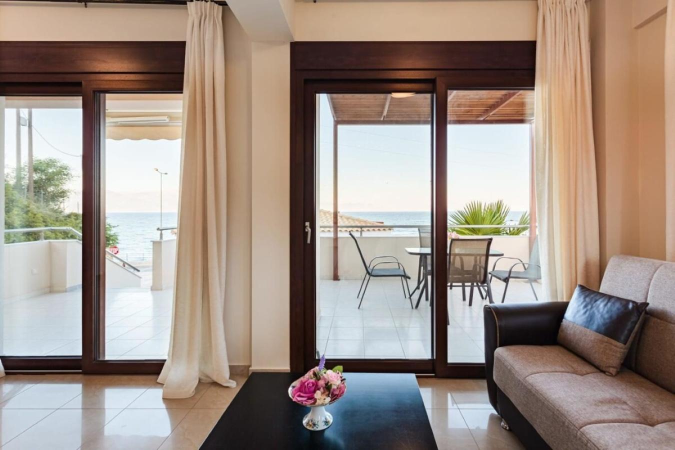 Holiday home Armonia - Beachfront Majestic Retreat