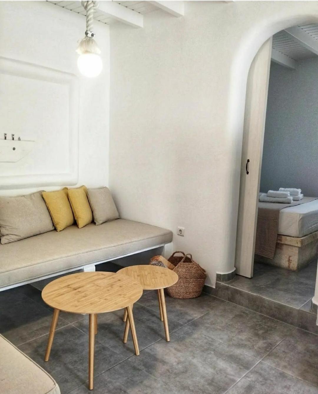 Agios Nikolaos House * Kimolos