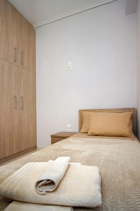 Newly Renovated 2-bedroom In ! Apartment *