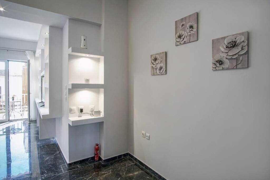 Apartment Newly Renovated 2-bedroom In !
