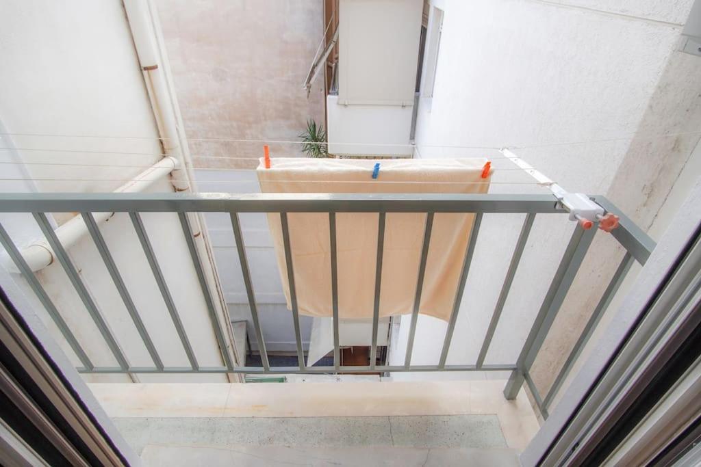 Newly Renovated 2-bedroom In ! Apartment