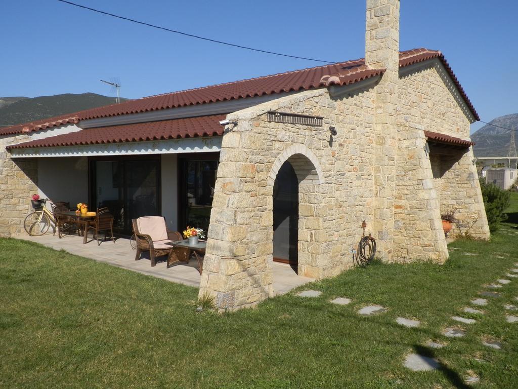 Holiday home Dimitra