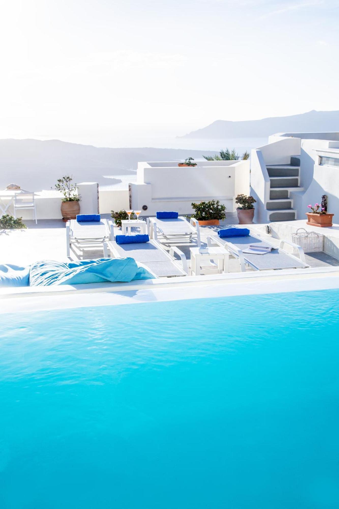 Pantelia Aparthotel 4*