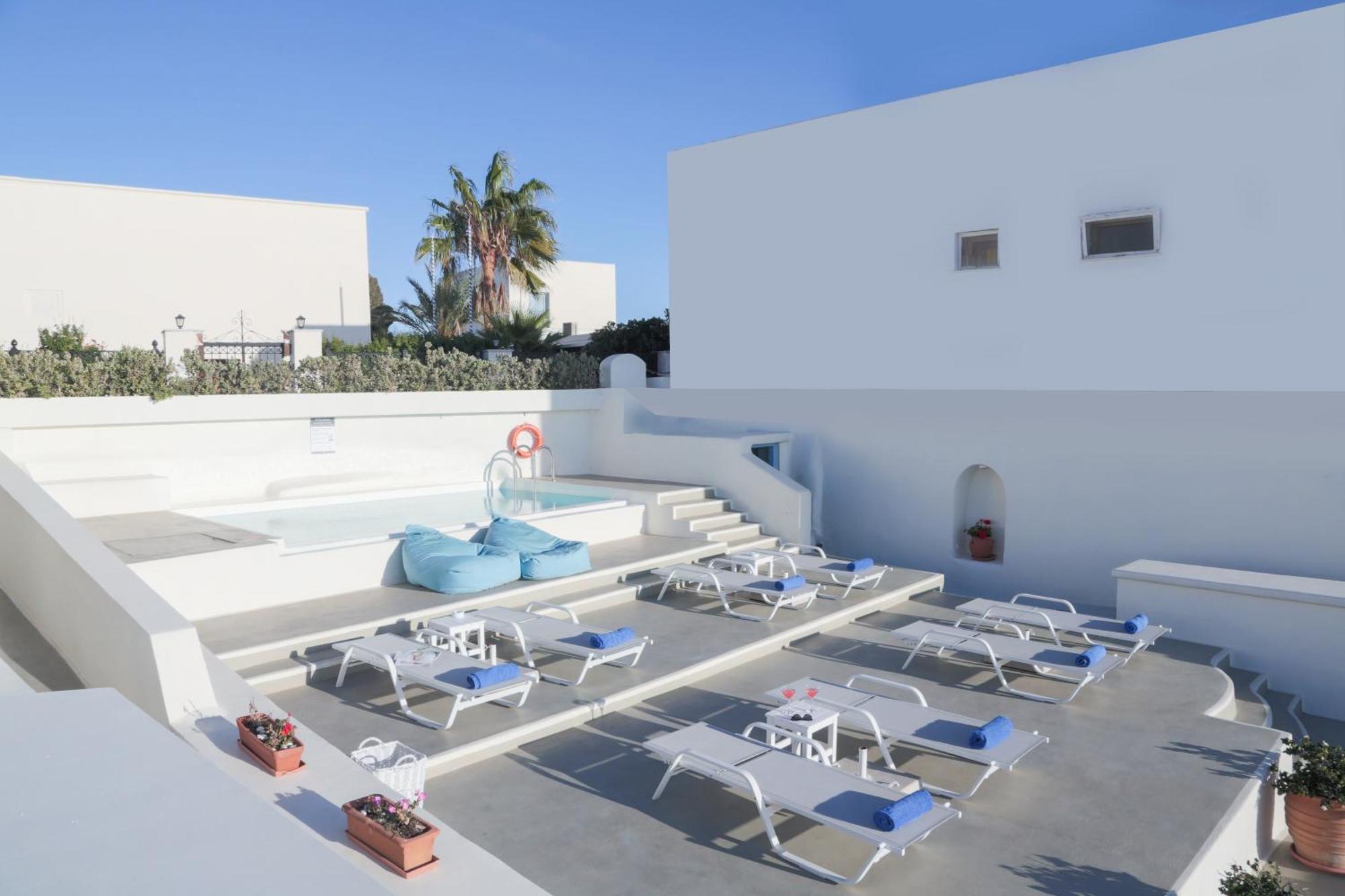 Aparthotel Pantelia Fira (Santorini)
