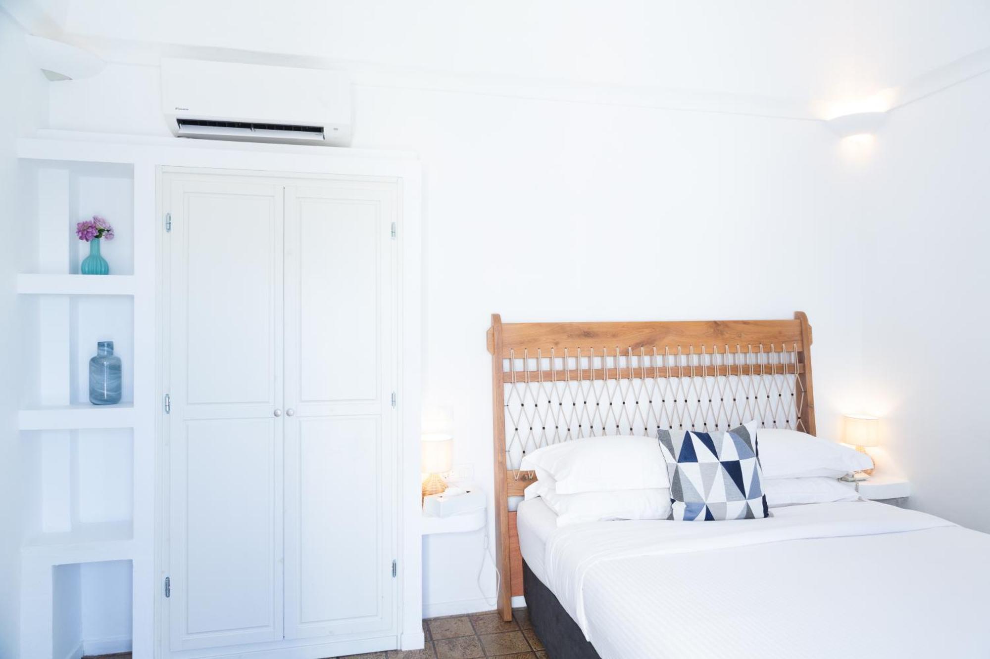 Pantelia 4* Fira (Santorini)