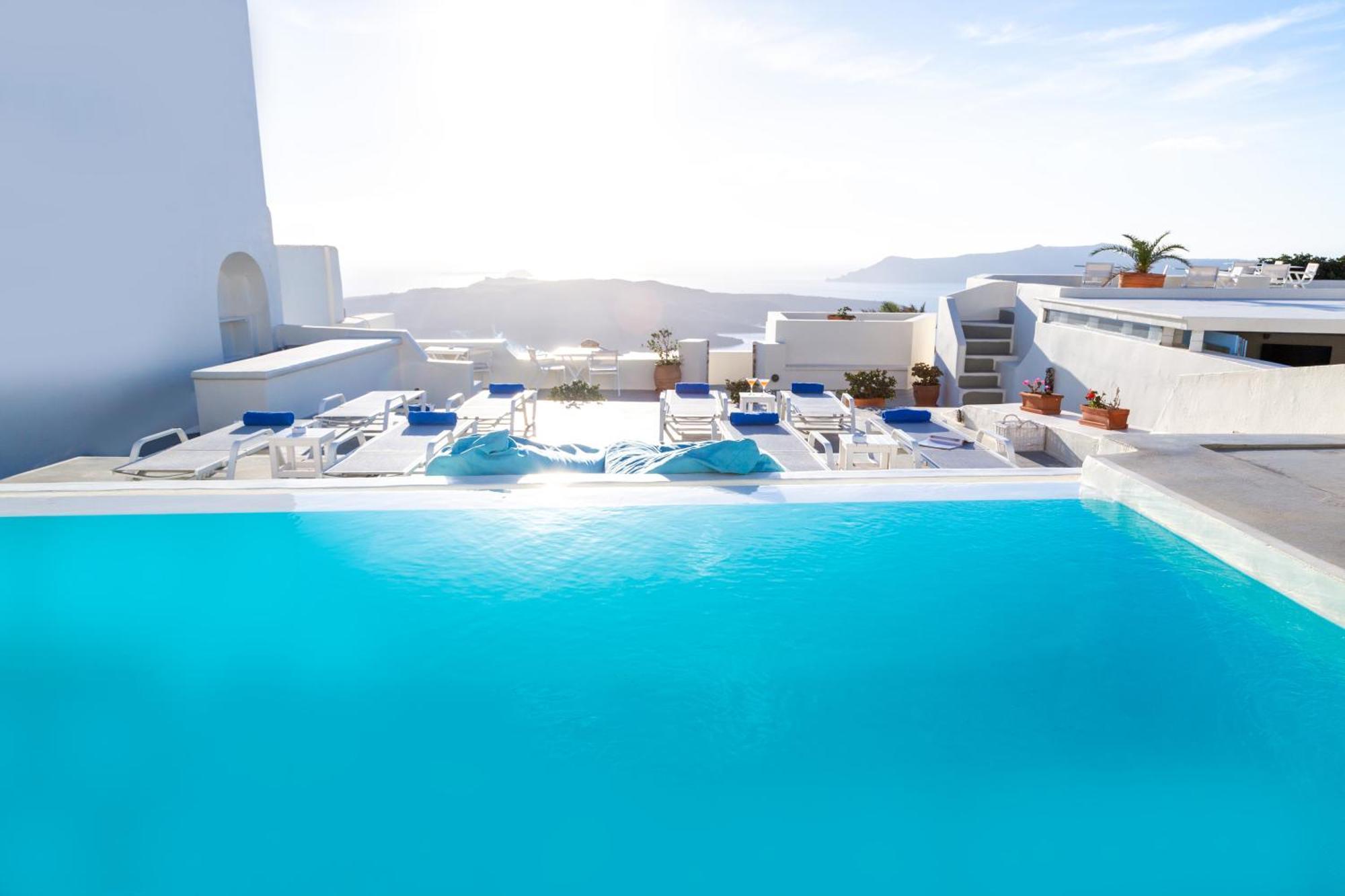 Pantelia Aparthotel 4*