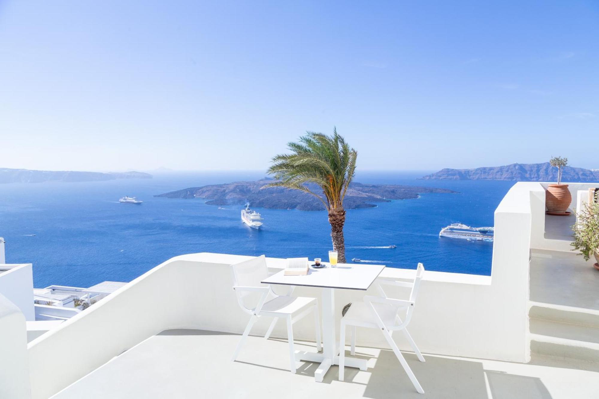 Pantelia Aparthotel Fira (Santorini)