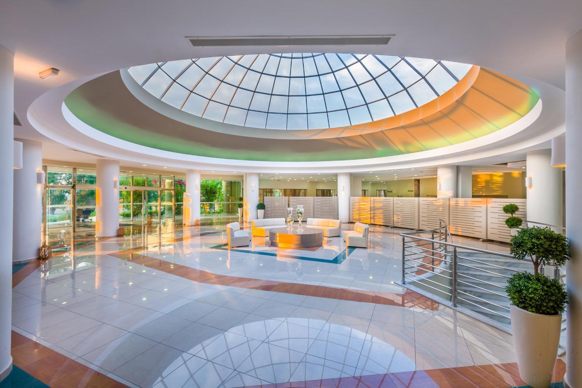 Hotel Kipriotis Maris 5*