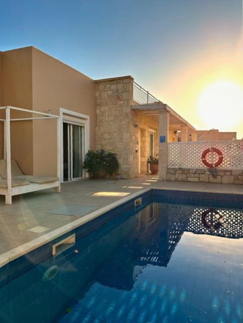 Villa Azure Beach Villas *