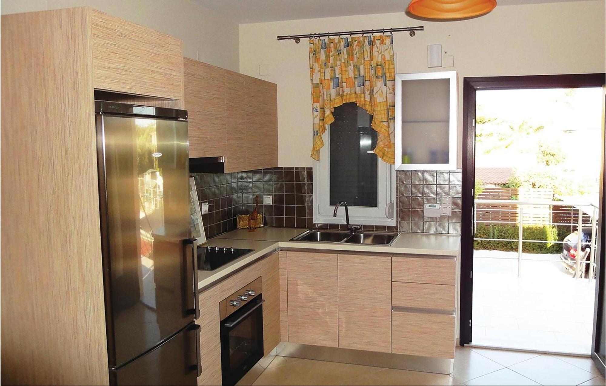 Lovely Home In Preveza With Outdoor Swimming Pool *