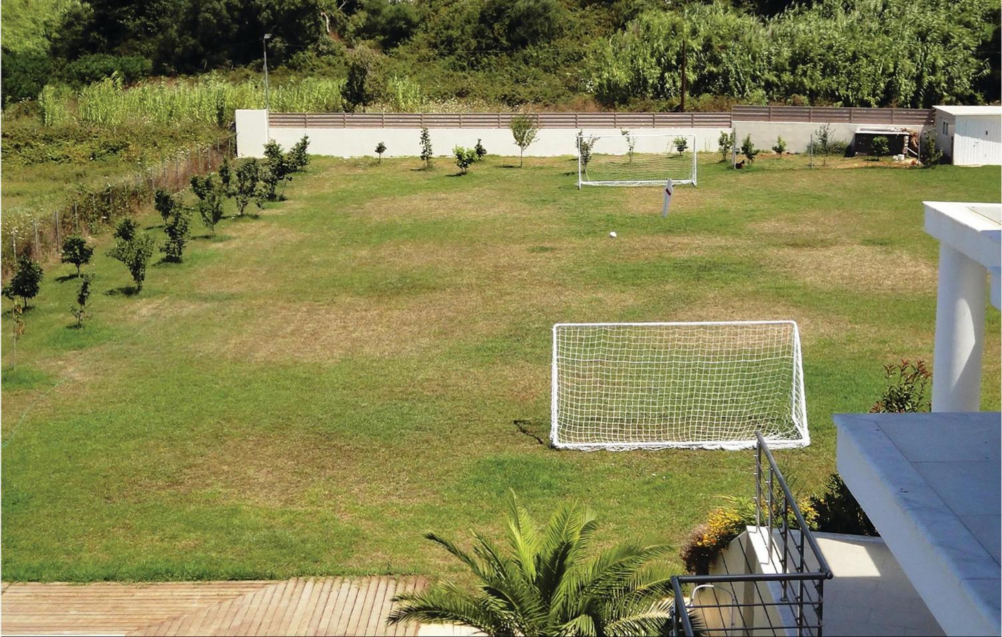 Lovely Home In Preveza With Outdoor Swimming Pool *
