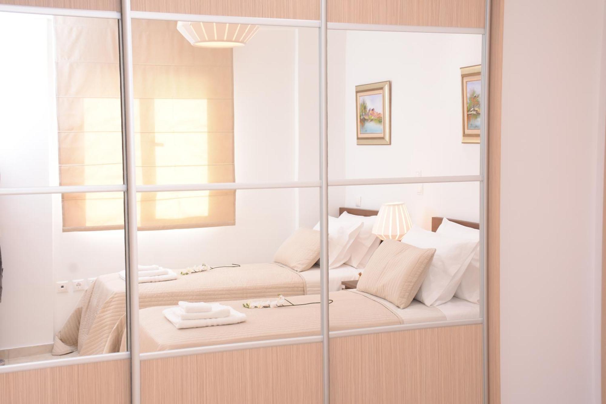 Luxury -athens Airport Villa