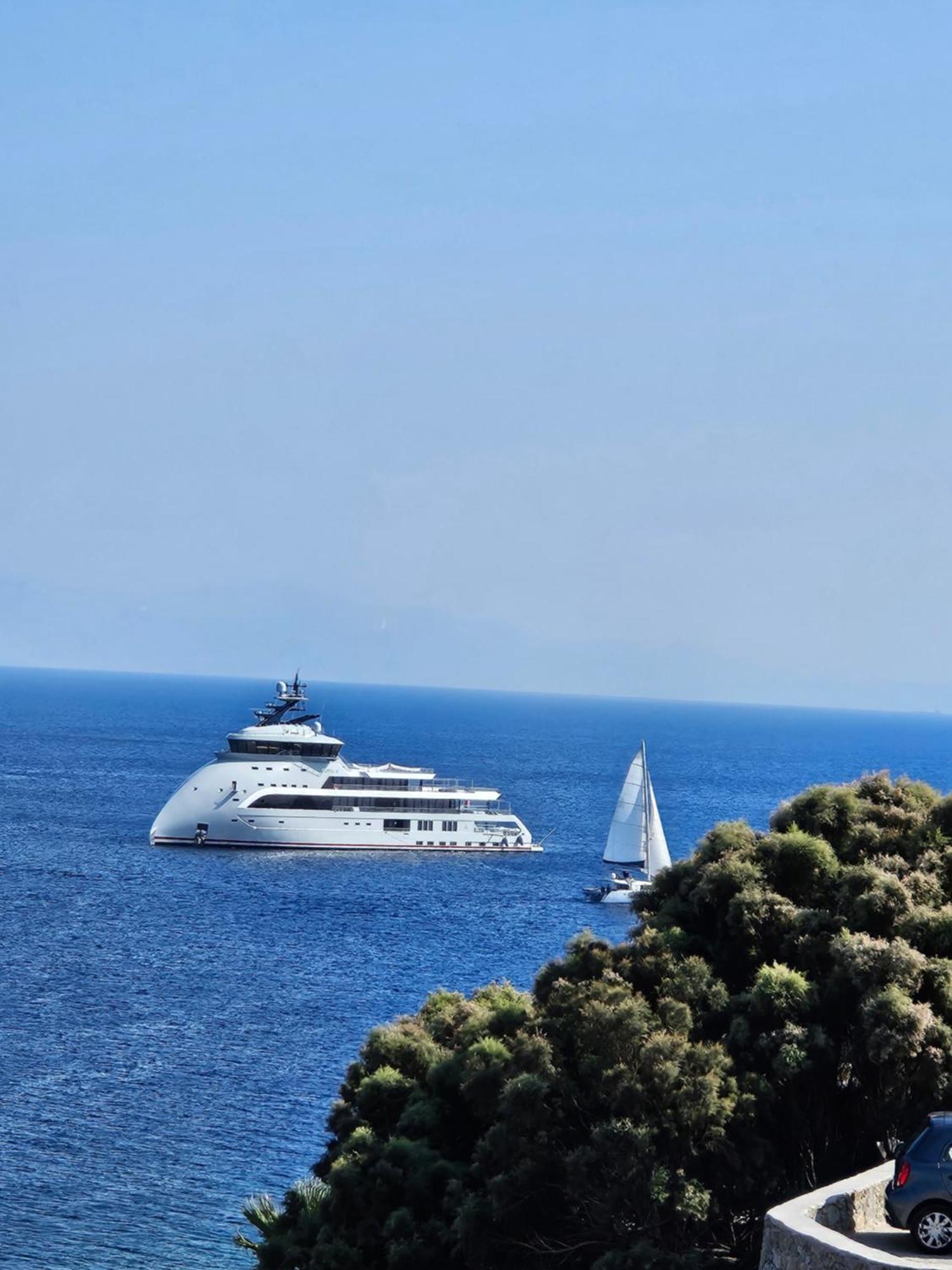 Mykonos Azure 3* Psarou (Mykonos)