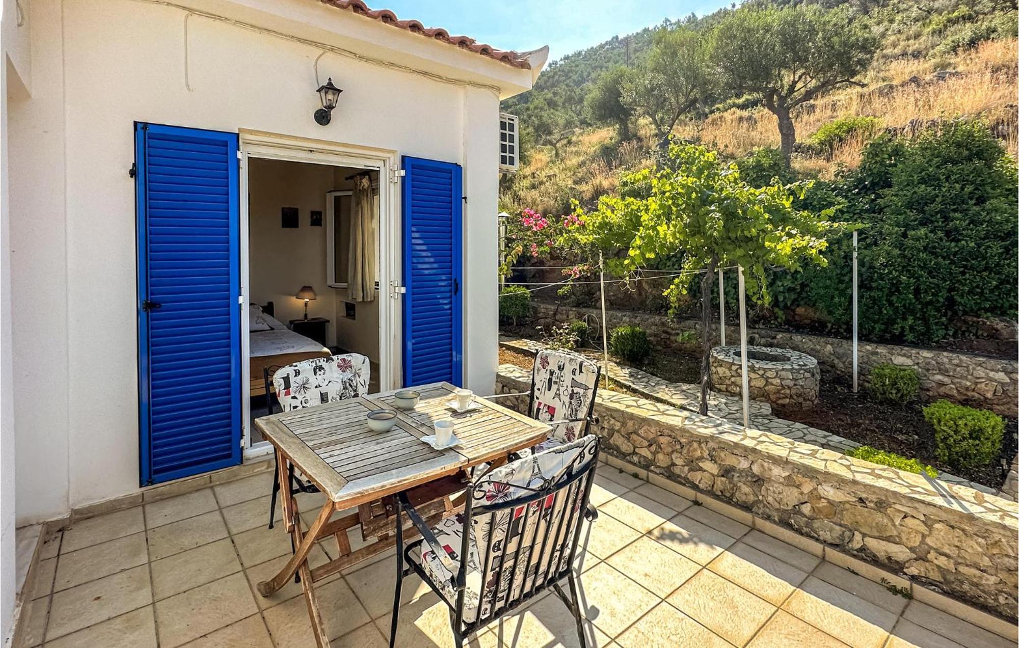 2 Bedroom In Kitries Kalamata *