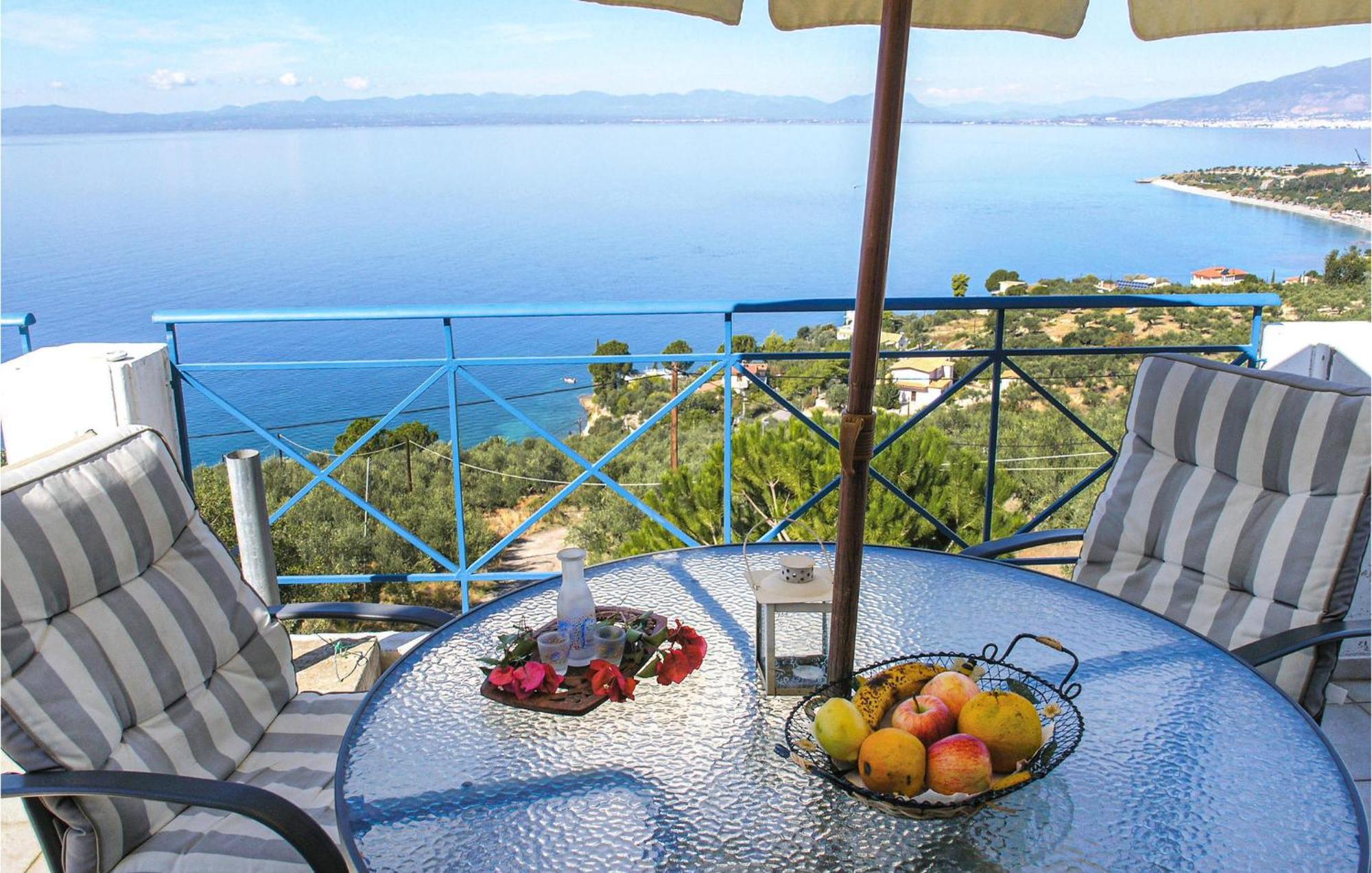 2 Bedroom In Kitries Kalamata