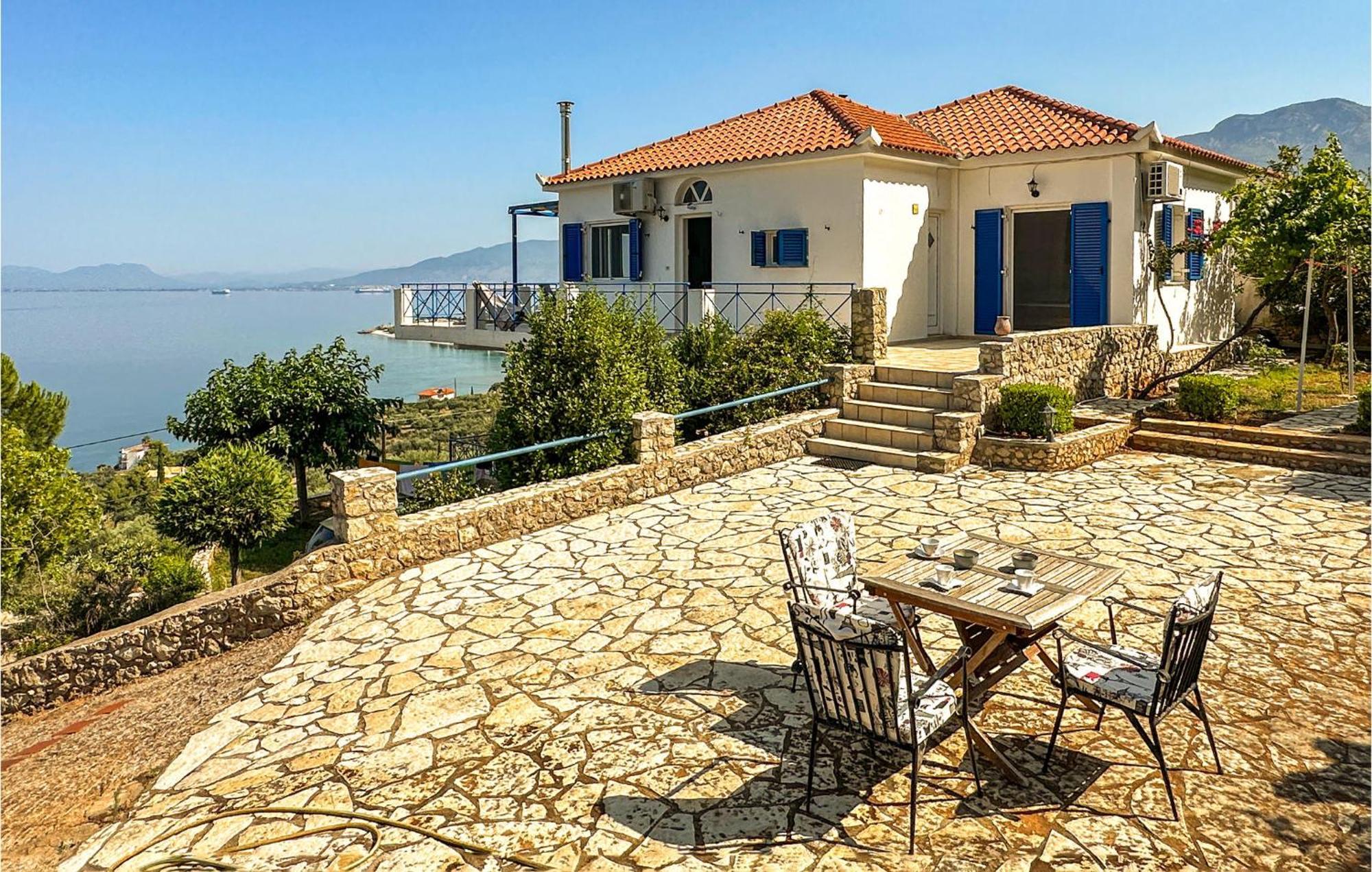 Holiday home 2 Bedroom In Kitries Kalamata *