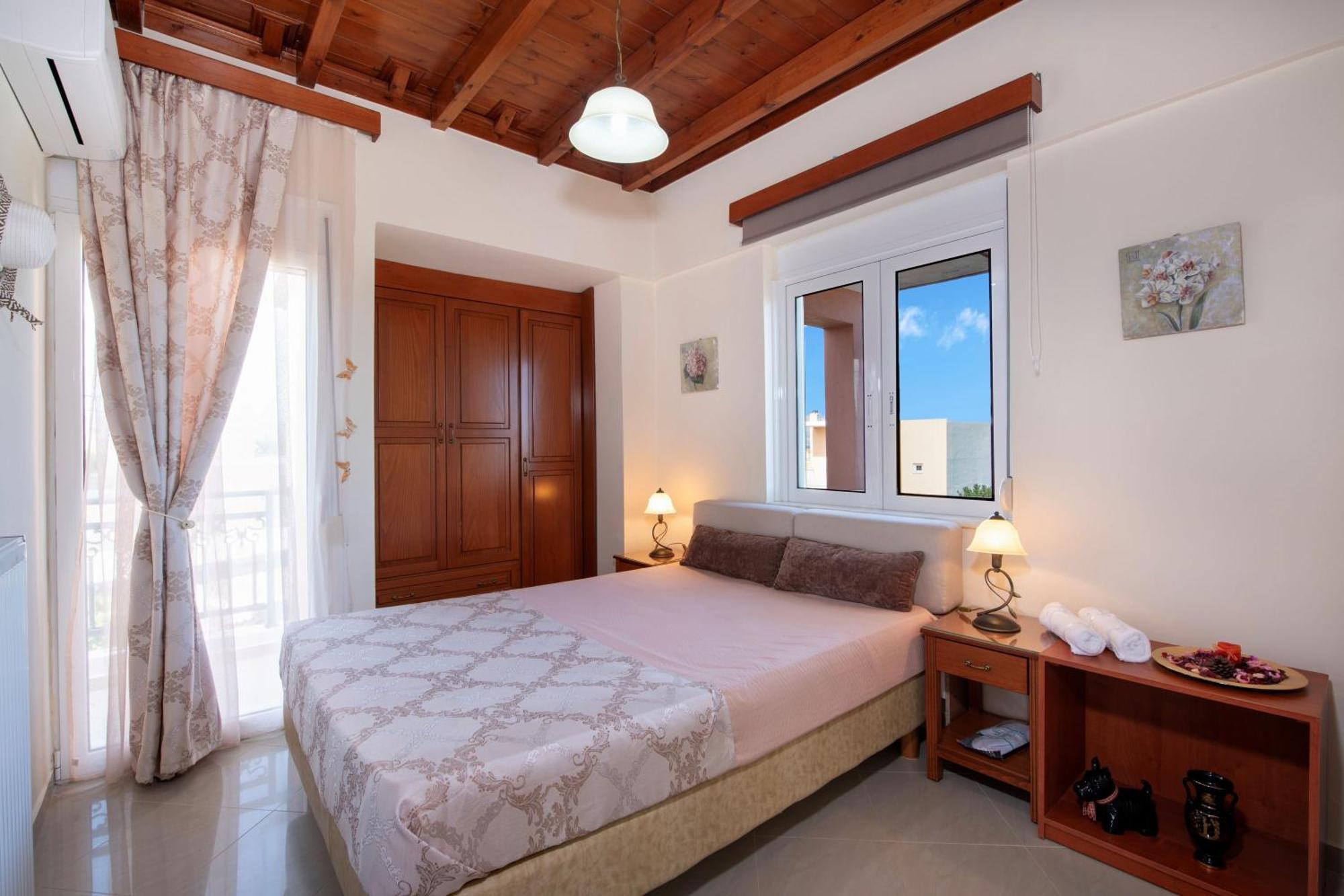 Apartment Socrate's Apartment's With Share Pool *