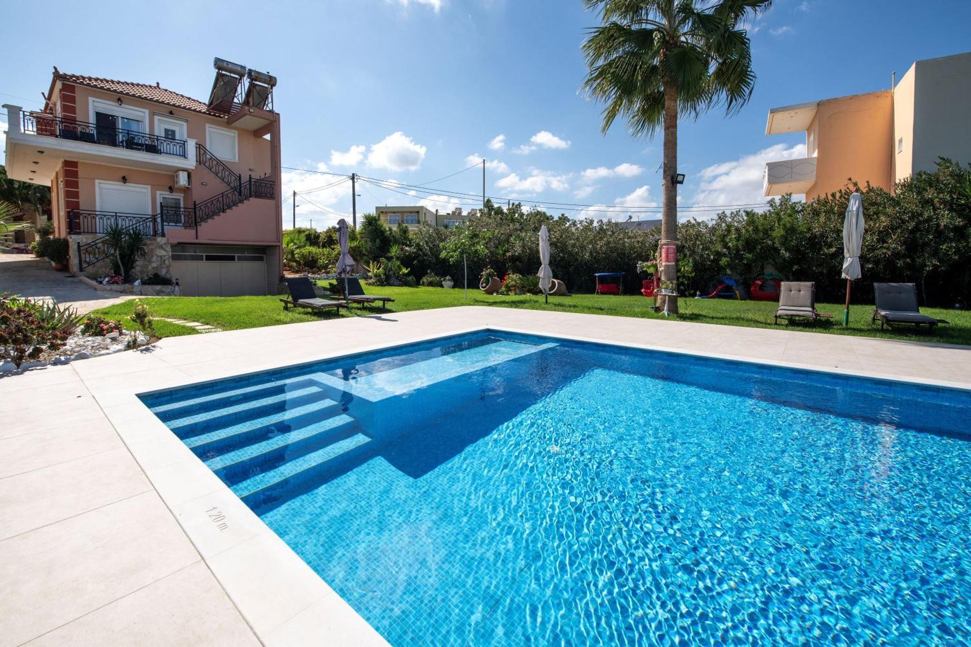 Apartment Socrate's Apartment's With Share Pool Kamisiana