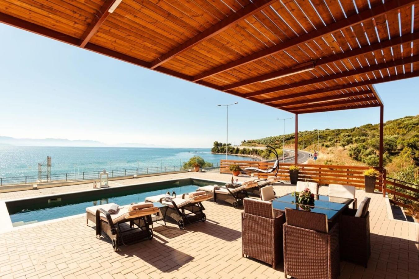 Seaside Summer Bliss - Aurora Luxury Pool Paradise * Petalidi