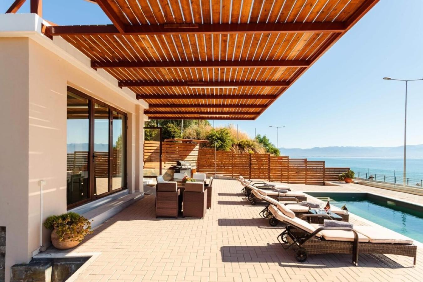 Seaside Summer Bliss - Aurora Luxury Pool Paradise