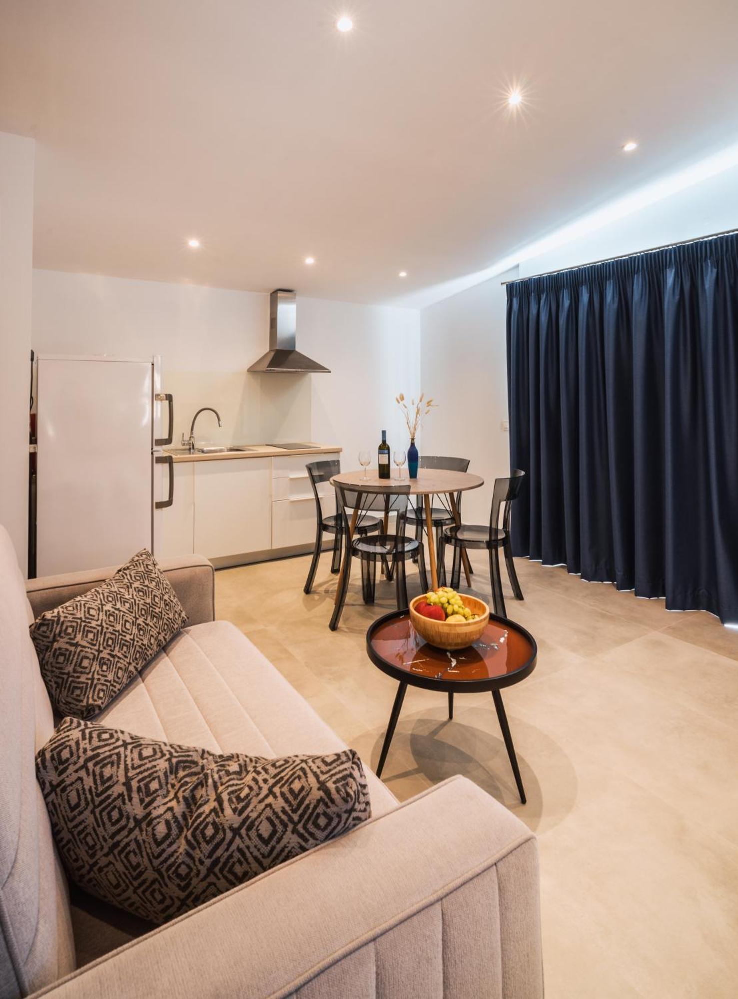 Aristidis View Apartment Parga