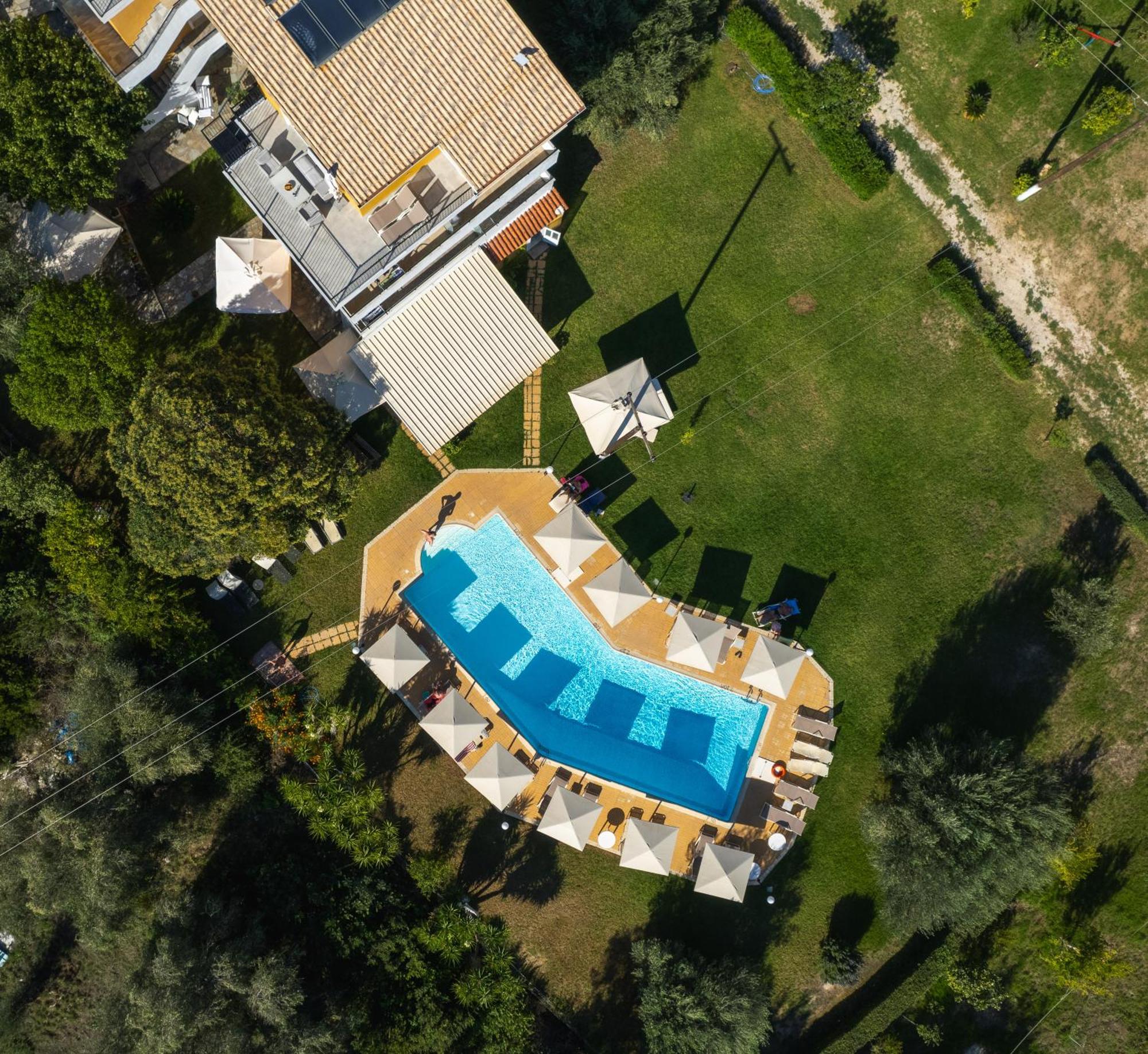 Aristidis View Apartment Parga