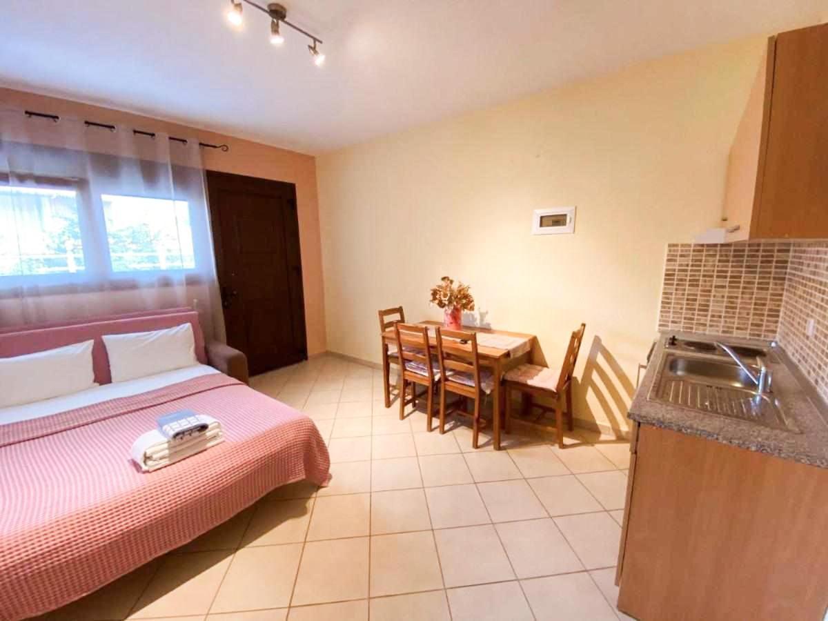 Lavender Aparthotel *