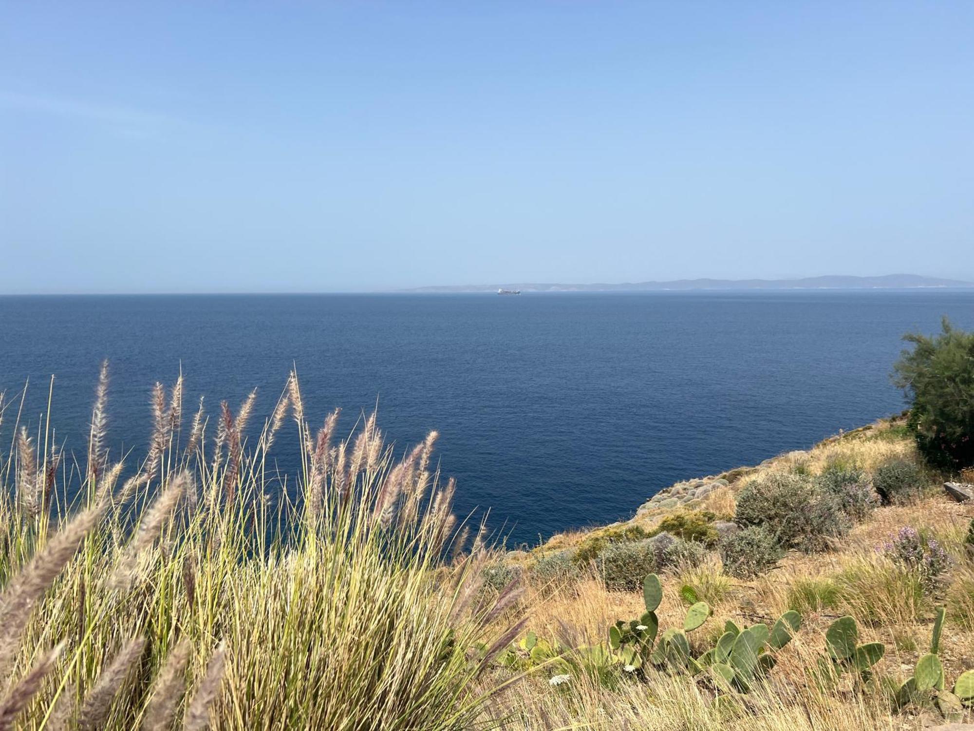 House By The Sea In Kea Cyclades * Melissaki