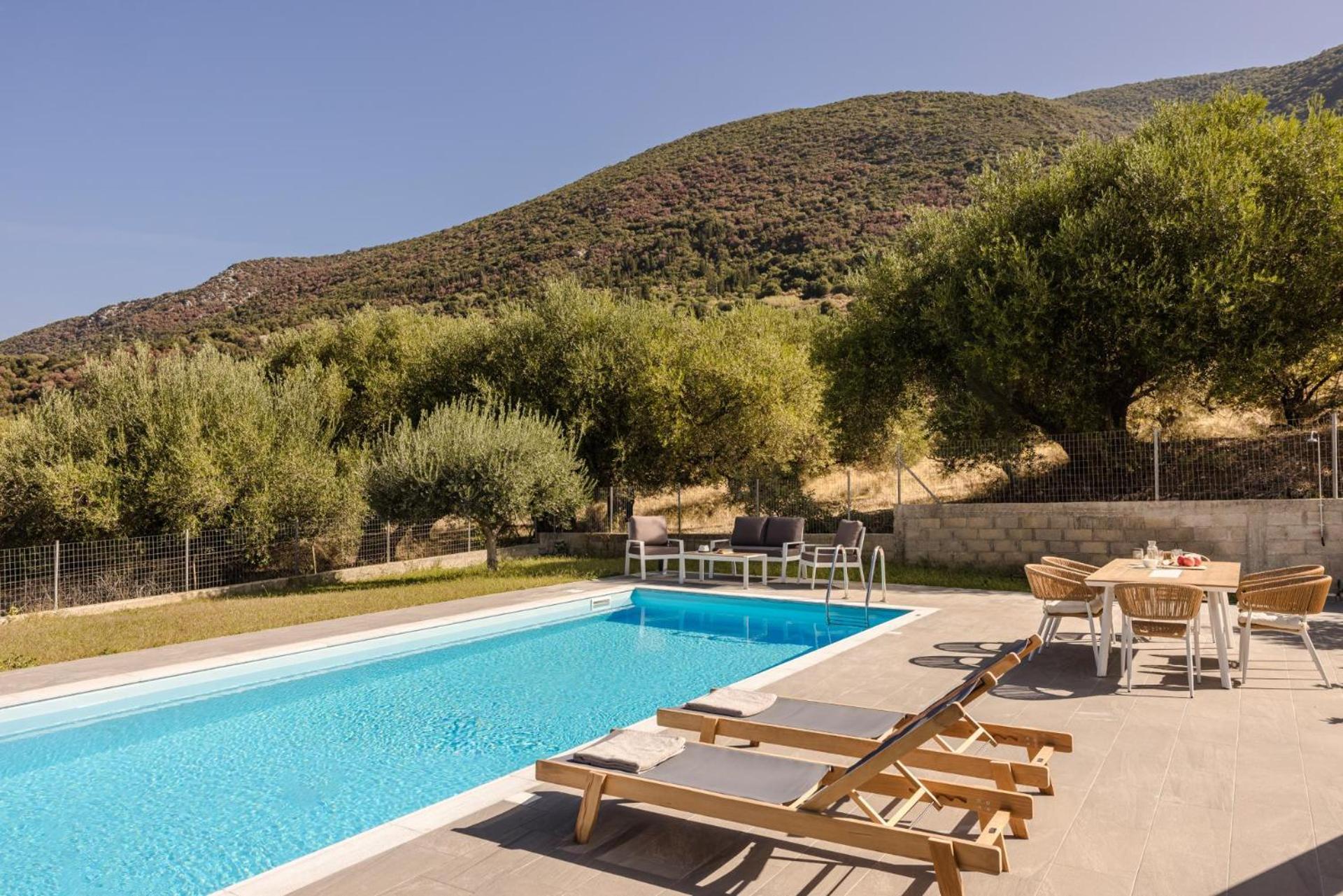 Anelia By Vintage Travel * Sami (Kefalonia)