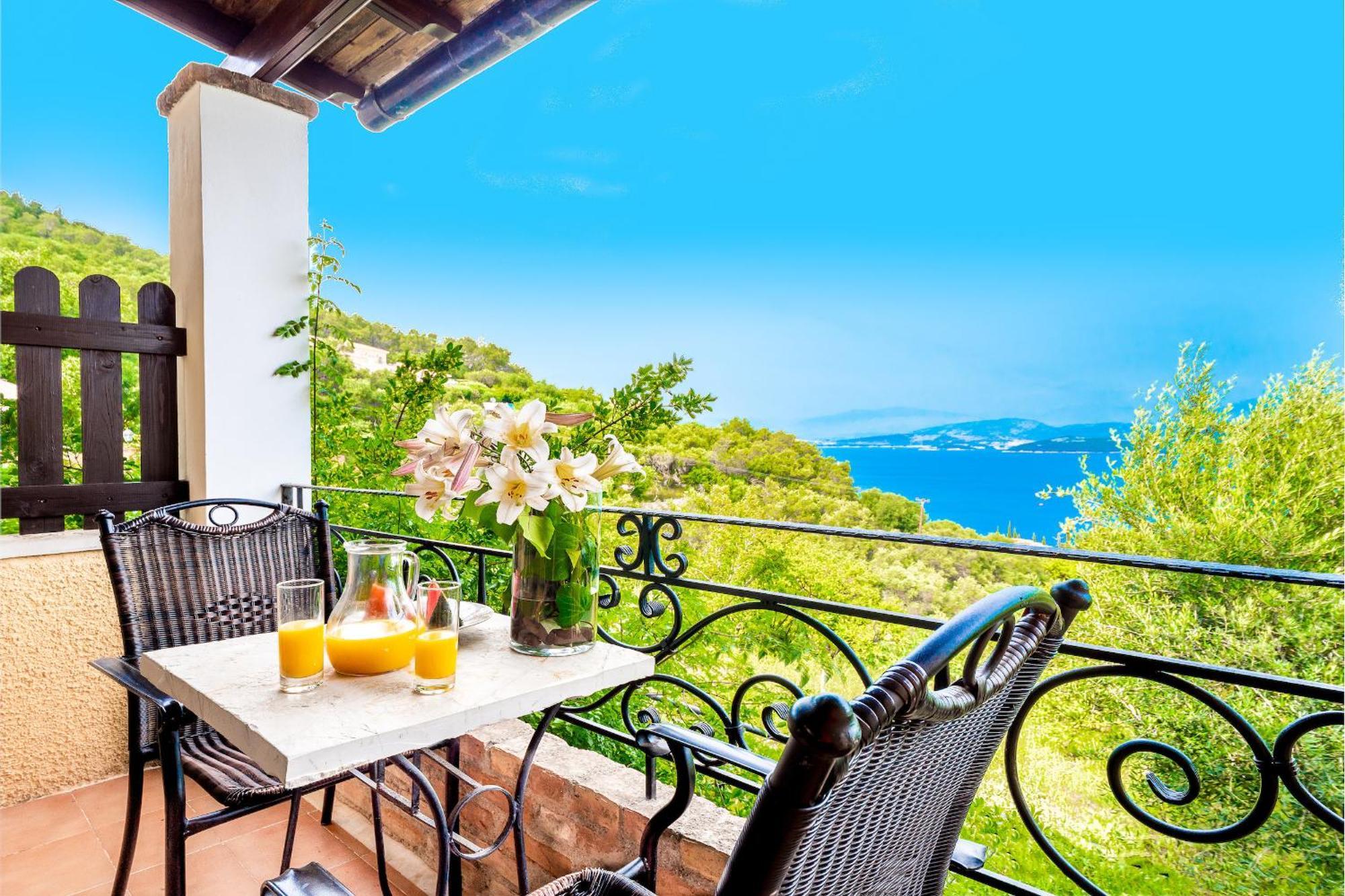 Villa Varvara Kerasia With Private Pool By Dadovillas *