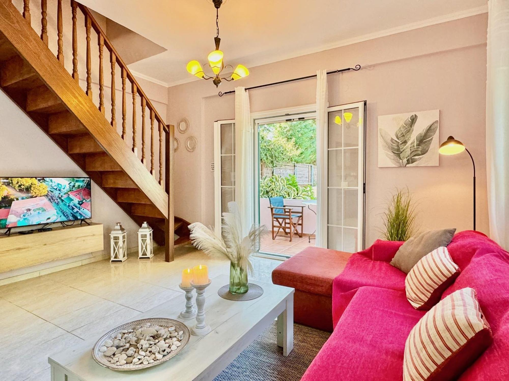 Villa Beachfront Rania With Private Pool By Dadovillas Halikounas