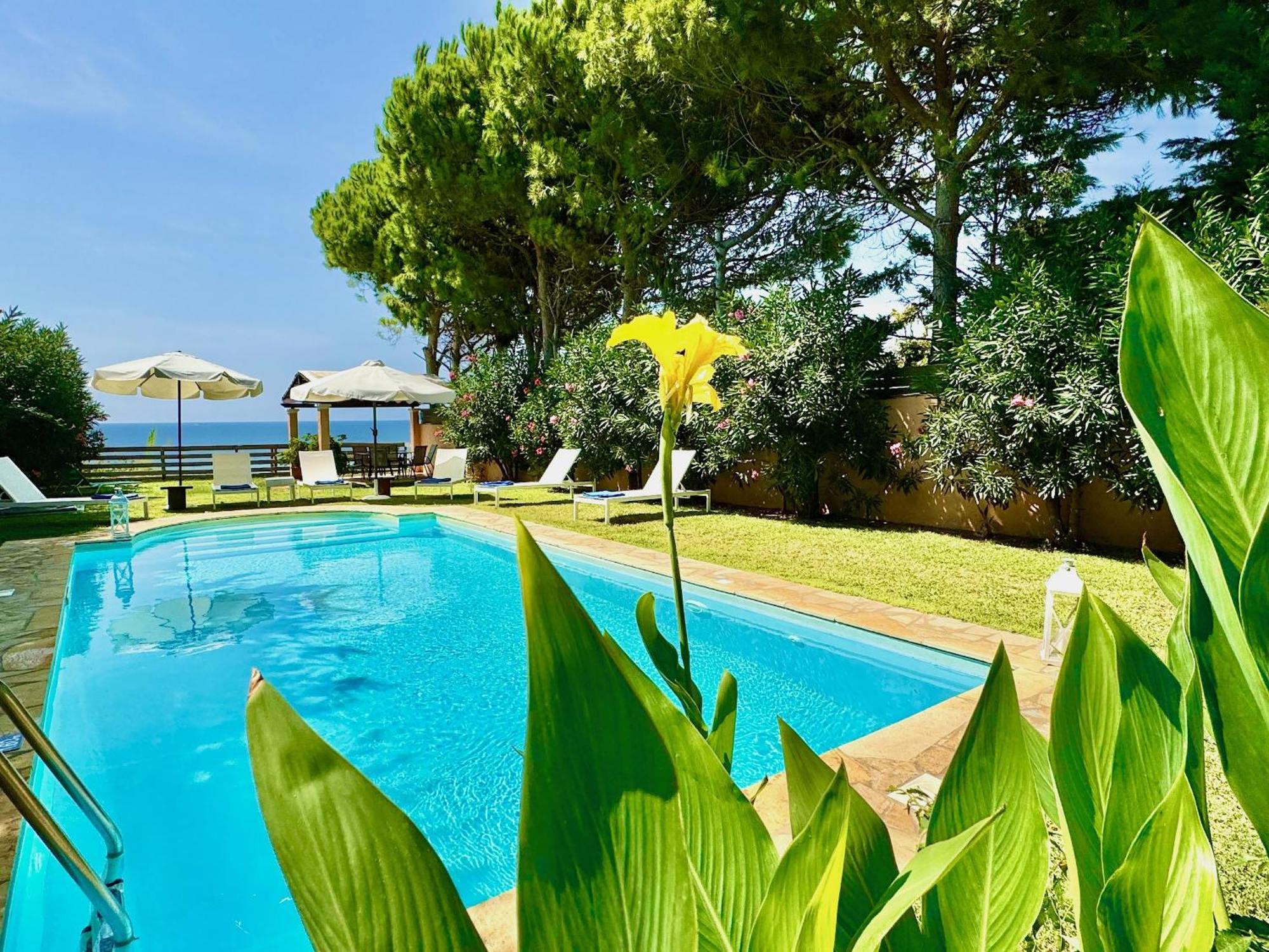 Villa Beachfront Rania With Private Pool By Dadovillas