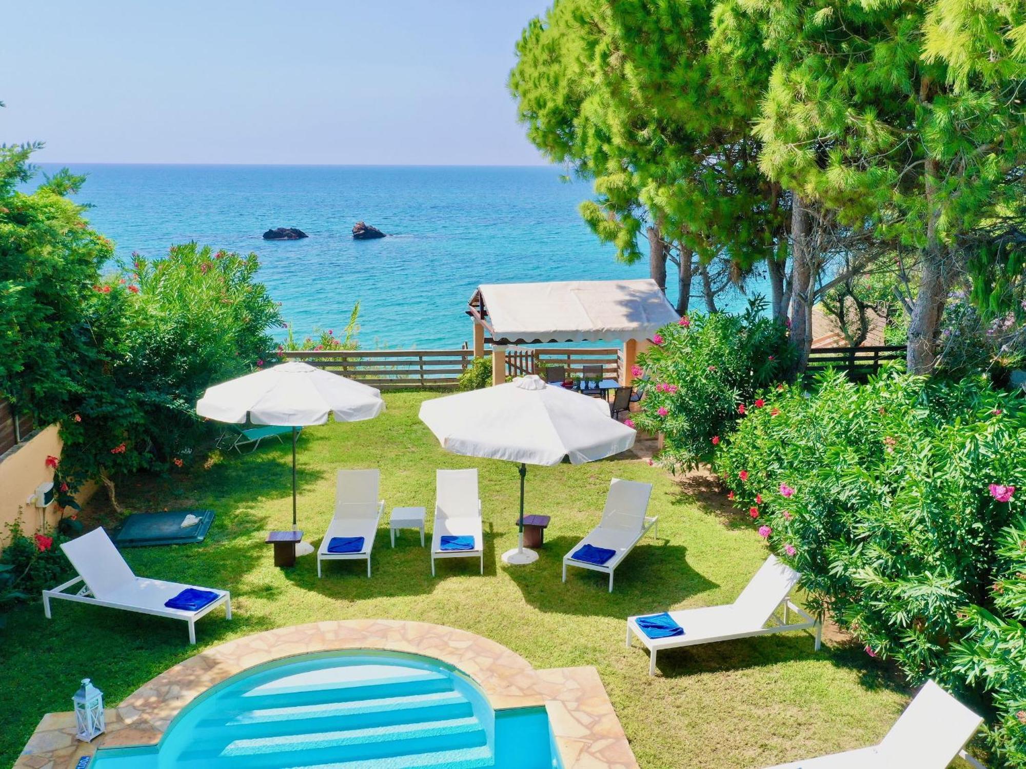 Villa Beachfront Rania With Private Pool By Dadovillas *