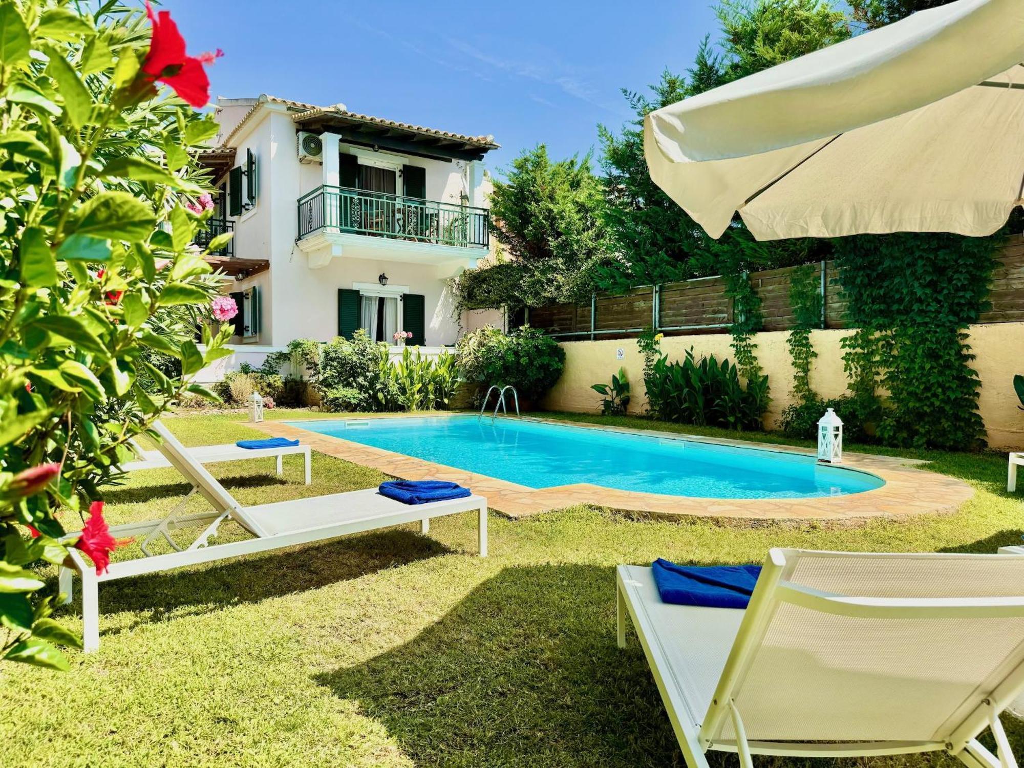 Beachfront Rania With Private Pool By Dadovillas Villa