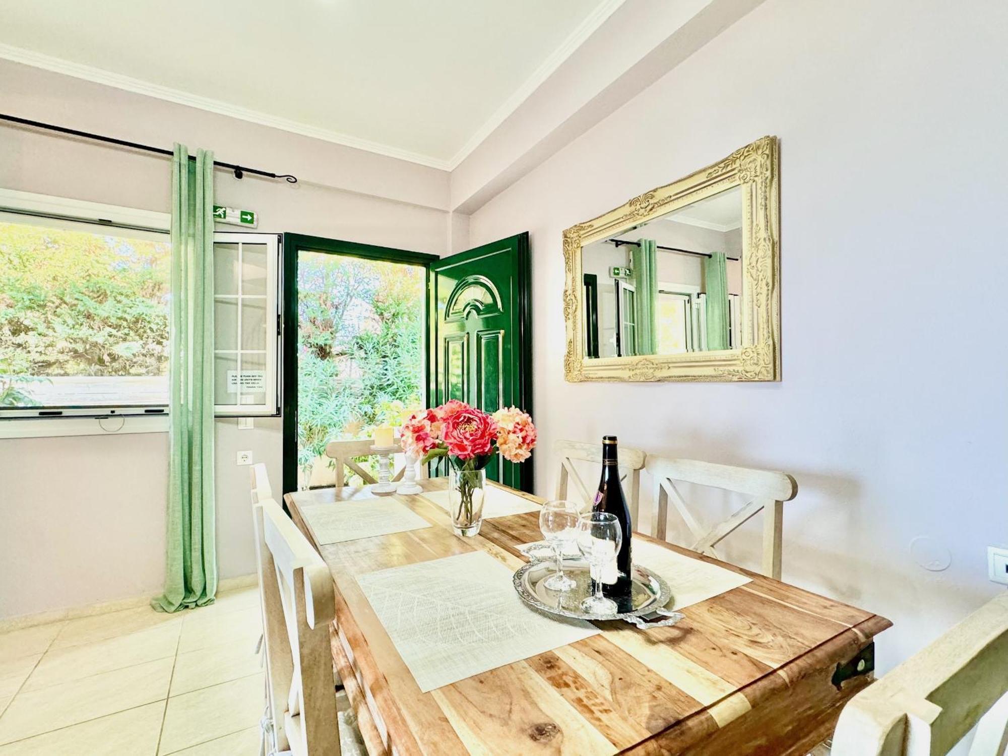 Beachfront Rania With Private Pool By Dadovillas