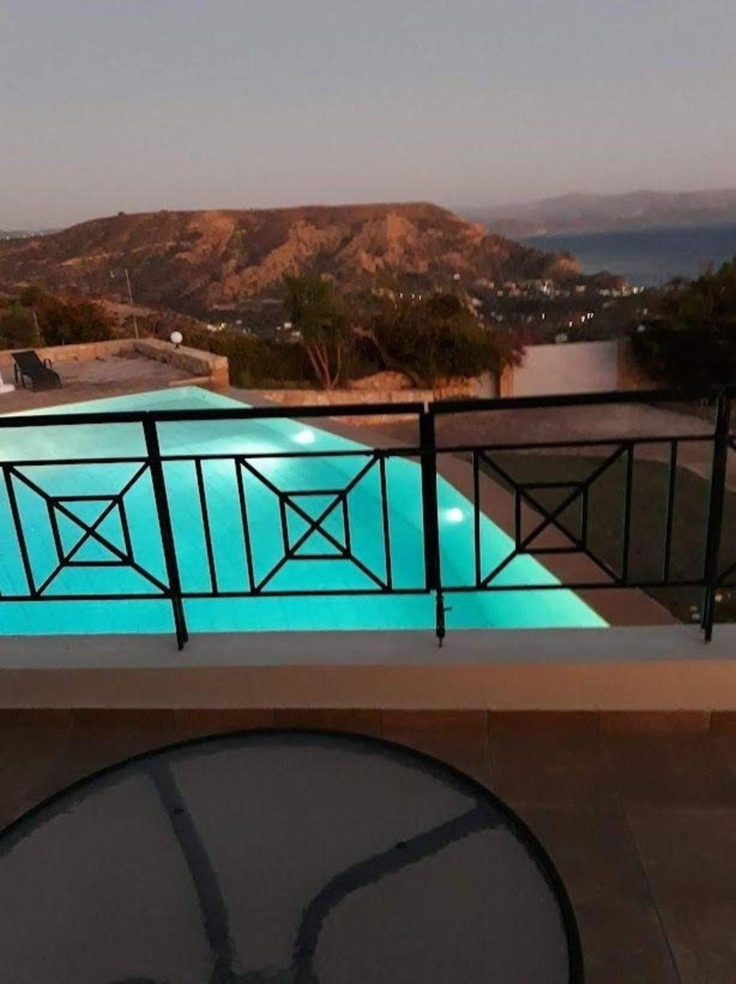 Mit Privatpool Fuer 12 Personen In Agia Galini, Kreta * Agia Galini (Crete)