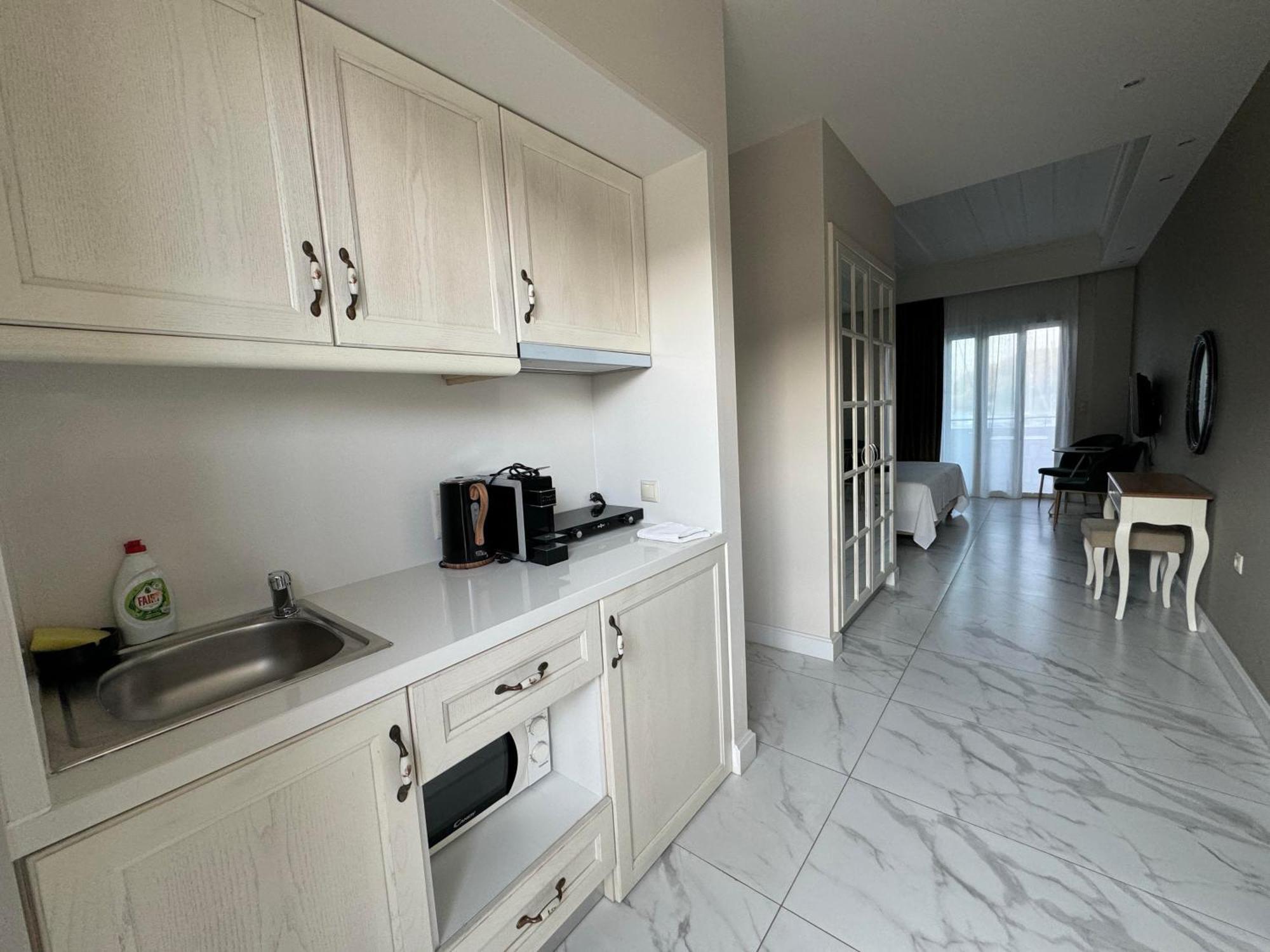 Iris Premium Nydri (Lefkada)