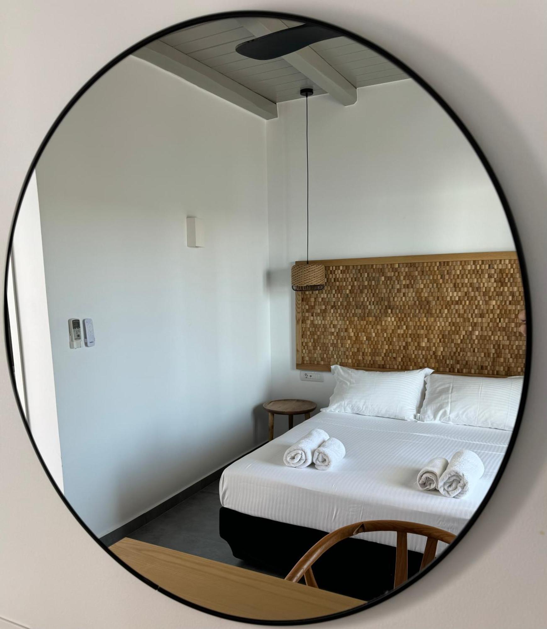 Hotel Parian Village - Adults Only