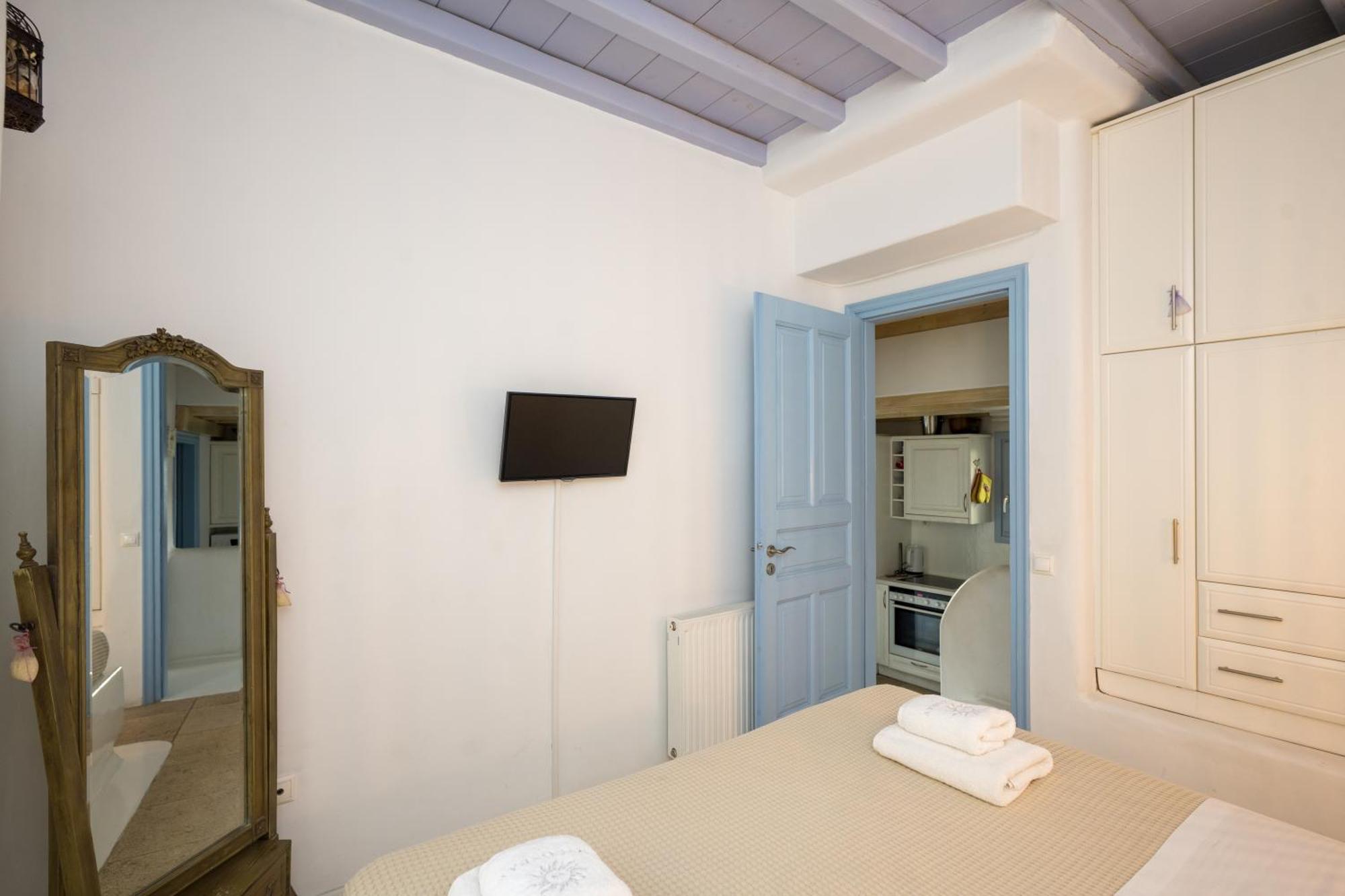 Blue Daisy House, Ornos, By Myconbay Mykonos Holiday home Ornos (Mykonos)