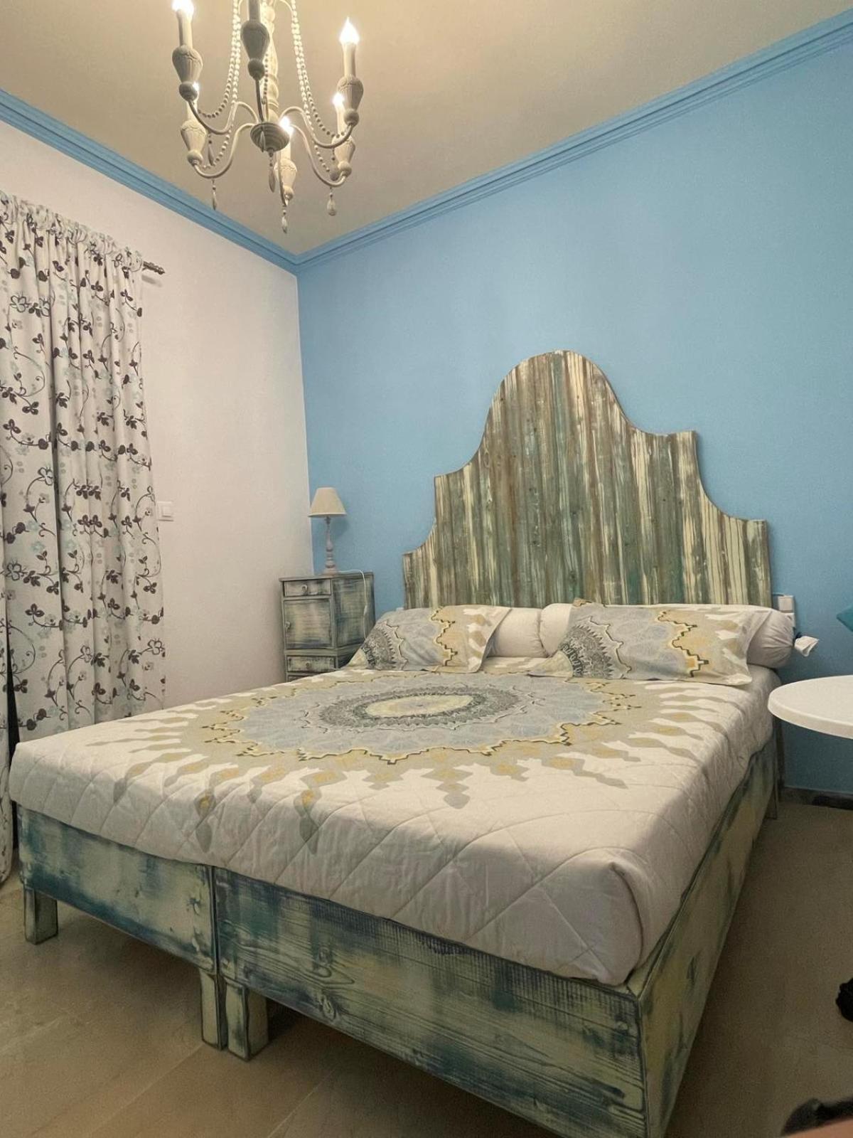Alisaxni Guest house